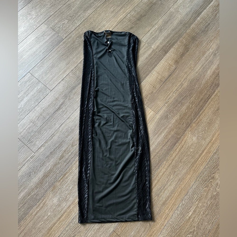 Elegant Black Sleeveless Dress